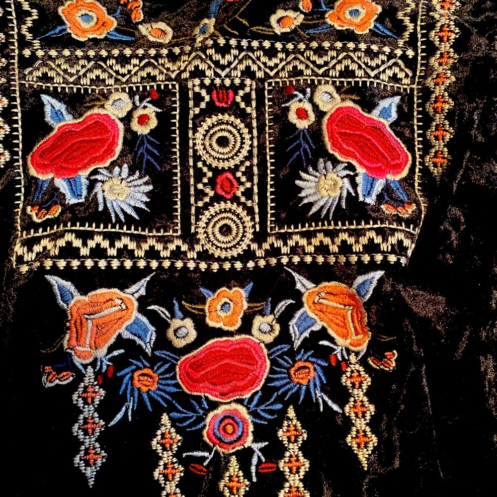 Philosophy black Velvet with embroidery details